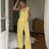 Літній костюм жилет+штани у жовтому кольорі